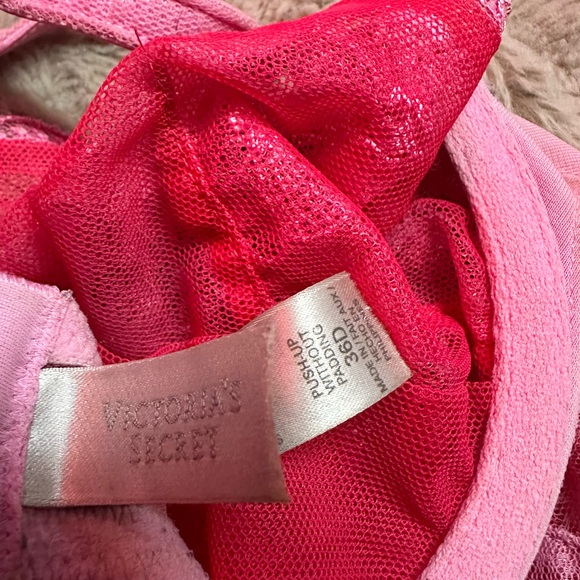 36D Victoria’s Secret unlined bra pink lace bra - Picture 3 of 4